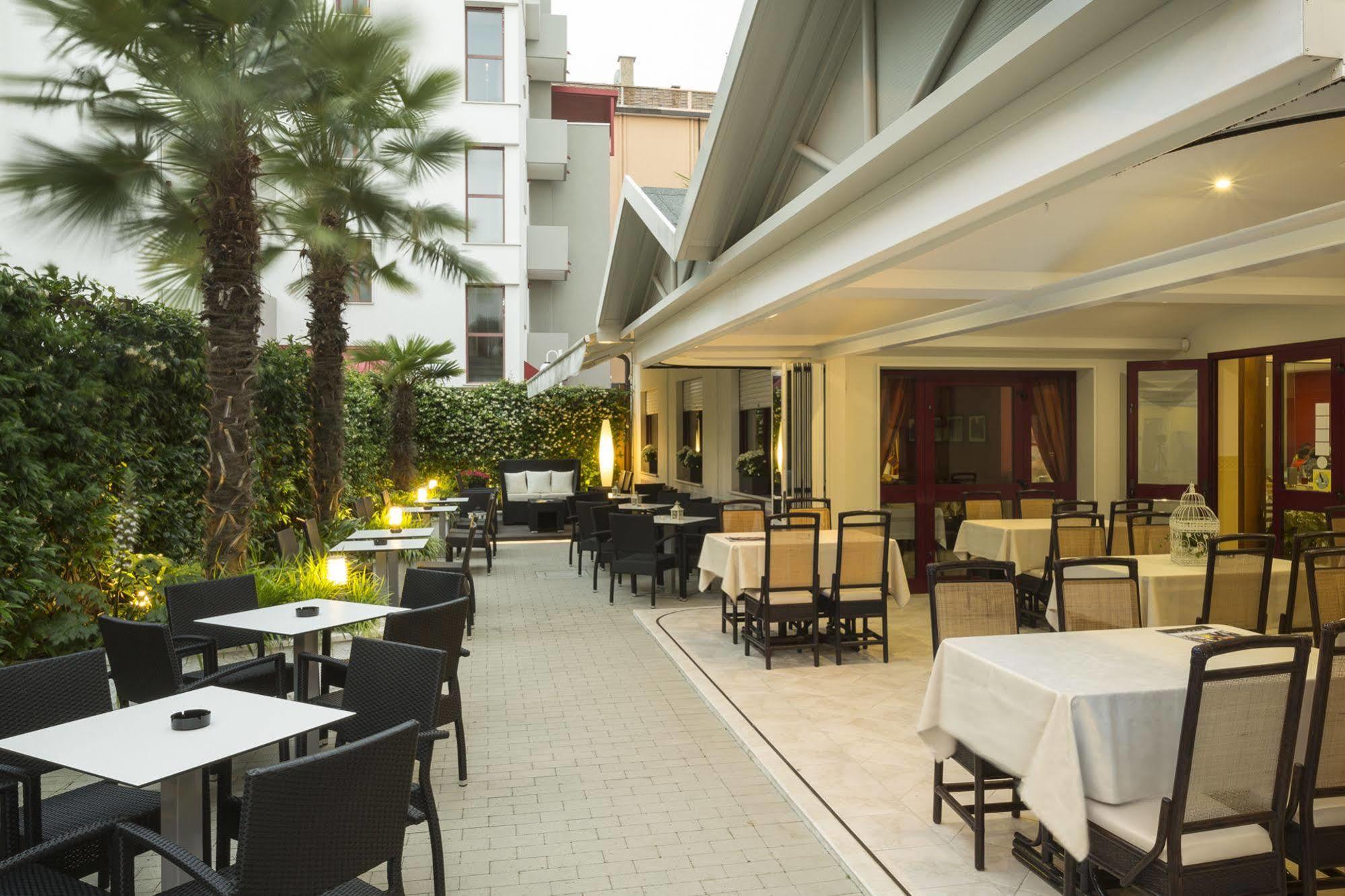 Hotel Imperia Lido di Jesolo Zewnętrze zdjęcie